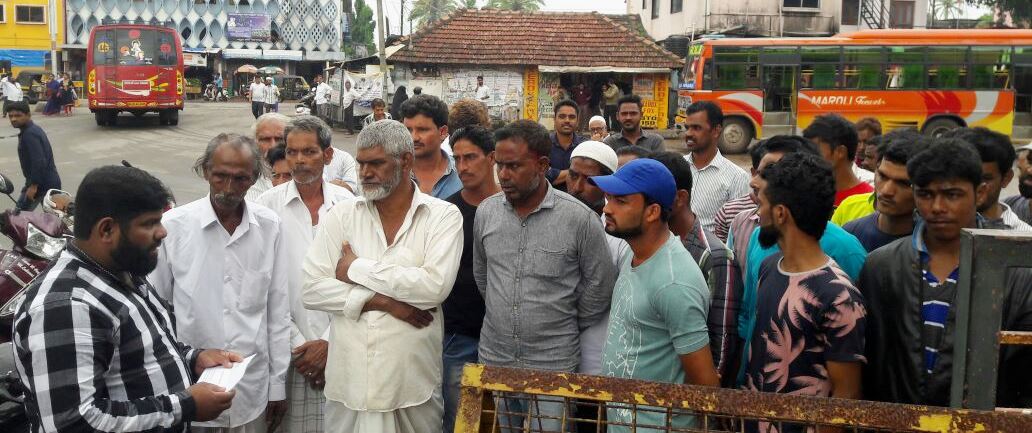 ಉಳ್ಳಾಲ: ಕಡಲ್ಕೊರೆತ ಸಂತ್ರಸ್ತರಿಂದ ನಗರಸಭೆ ಮುಂಭಾಗ ಪ್ರತಿಭಟನೆ